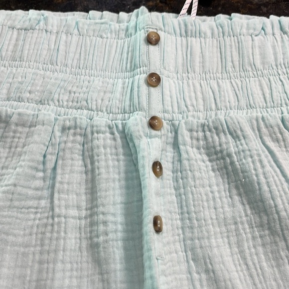 NWT-simply Southern-S/M-mint green-elastic waistband,lightweight,pull-on shorts. - Picture 2 of 12